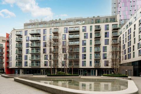 Saffron Square, Central Croydon... 1 bed flat for sale