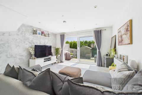 Little Acres Way, Hastings 3 bed end of terrace house for sale