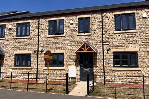 High Street, Flore, NN7 4LW 3 bed terraced house for sale