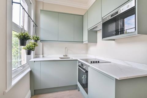 Church Road, Harlesden, London, NW10 2 bed flat for sale