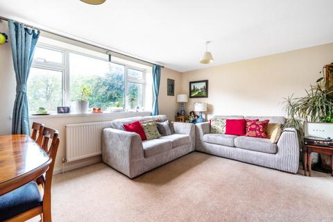 Virginia Water,  Surrey,  GU25 2 bed flat for sale