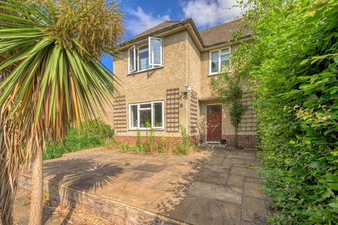 Southdown Road, Reading RG4 3 bed end of terrace house for sale