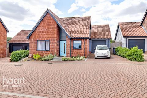 Goldsmiths, WOODBRIDGE 2 bed detached bungalow for sale