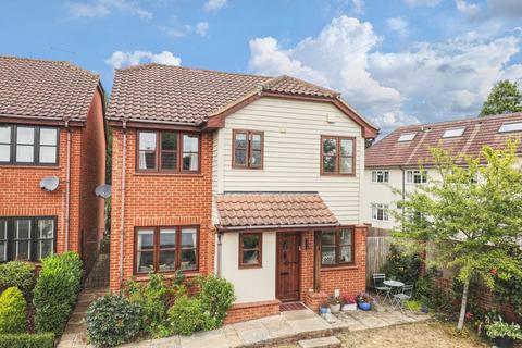 Bird Court, Colliers End, SG11 4 bed detached house for sale