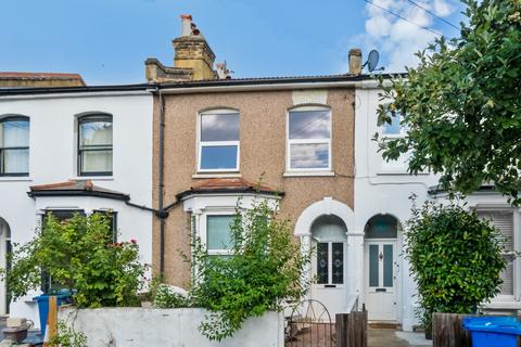 Ansdell Road, Lower Nunhead, London... 3 bed terraced house for sale