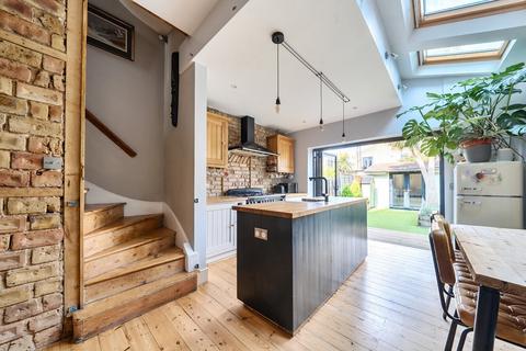 Byton Road, Tooting, SW17 4 bed terraced house for sale
