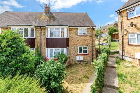 Mungo Park Road, Gravesend, Kent 1 bed ground floor maisonette for sale