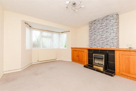 Mungo Park Road, Gravesend, Kent 1 bed ground floor maisonette for sale