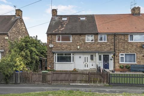 Fishemore Avenue, Hessle 3 bed end of terrace house for sale