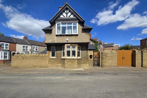 Florence Road, Abington, NN1 4NA 2 bed detached house for sale
