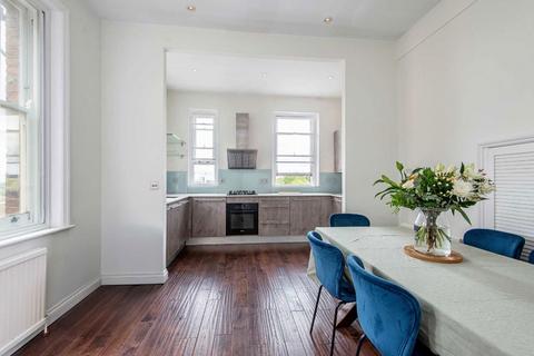 Honeybourne Road, London NW6 2 bed flat for sale