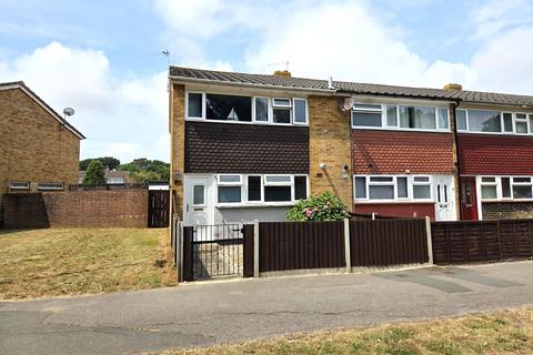 CROSSFELL WALK, FAREHAM 3 bed end of terrace house for sale