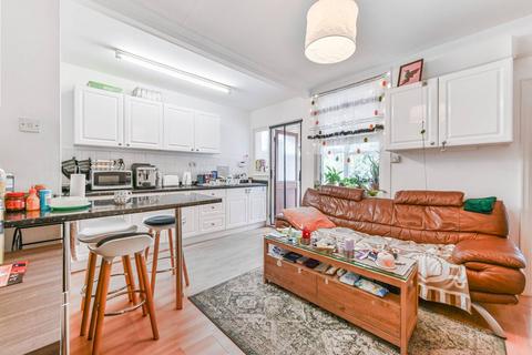 Bensham Lane, Thornton Heath, CR7 3 bed terraced house for sale