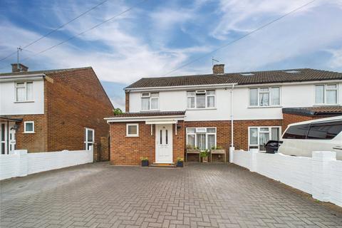 Rosedale Crescent, Earley, Reading, RG6 4 bed semi