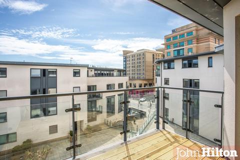 Avalon, West Street, Brighton 2 bed duplex for sale