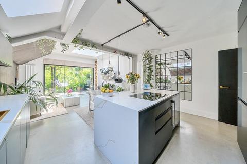 Blandford Road, Beckenham, BR3 2 bed flat for sale