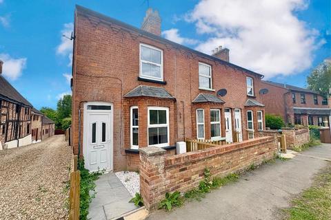 High Street South, Stewkley... 2 bed end of terrace house for sale