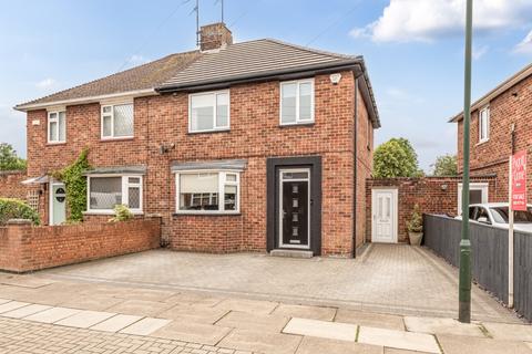 Filey Road, Grimsby, Lincolnshire, DN32 3 bed semi