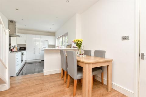 West Dumpton Lane, Ramsgate CT11 3 bed semi