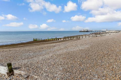 Brighton Road, Worthing, West Sussex 1 bed ground floor flat for sale