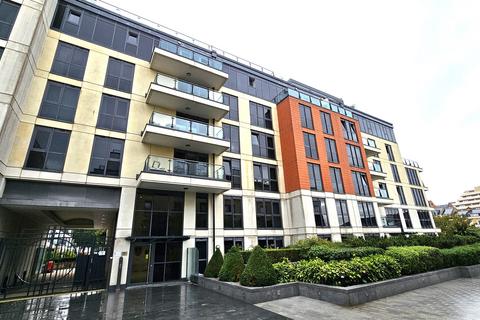 Imperial Wharf, Mahogany House... 2 bed apartment for sale