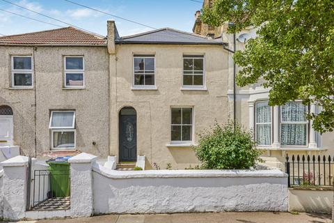 Eglinton Road, Woolwich, SE18 3 bed terraced house for sale