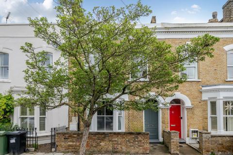 Pulross Road, Brixton, London, SW9 2 bed flat for sale