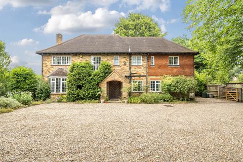 Wych Hill, Surrey GU22 4 bed detached house for sale