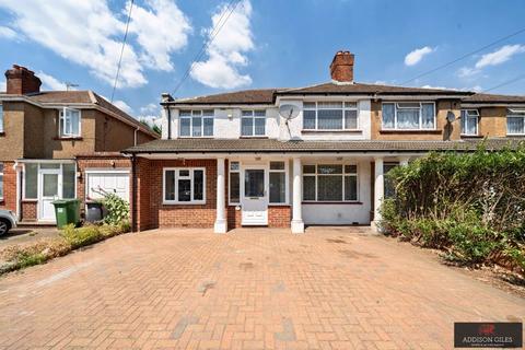 Kendal Drive, Slough, SL2 6 bed semi