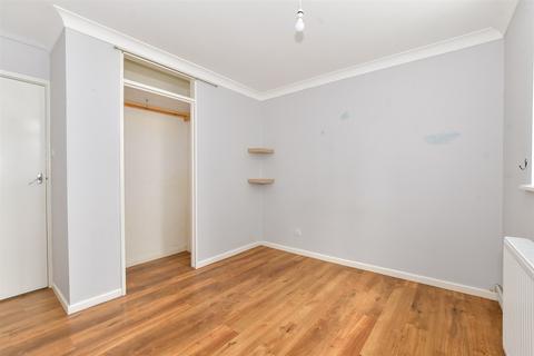 Juniper Square, Havant, Hampshire 2 bed ground floor flat for sale