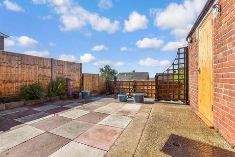 Rokesley Road, Dover CT16 3 bed semi