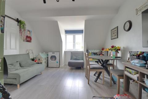Wembley, HA0 1 bed flat for sale