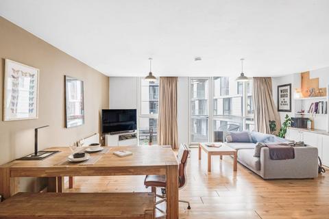 Gowers Walk, Tower Hamlets, London, E1 2 bed flat for sale