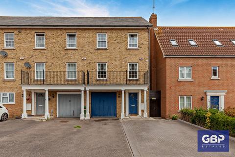 Wallace Way, Romford, RM1 4 bed end of terrace house for sale
