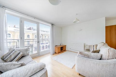 Clephane Road, London, N1 2 bed flat for sale