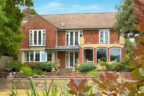 21 Preston Road, Yeovil 5 bed detached house for sale