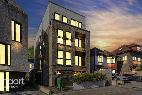 Blunt Road, SOUTH CROYDON 1 bed flat for sale