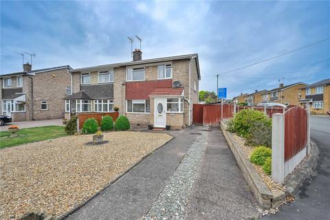 Carder Avenue, Stafford... 3 bed semi