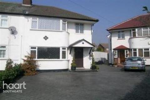 Avenue Close, London 3 bed semi