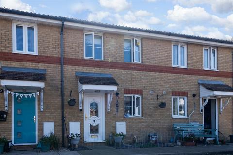 Columbine Close, Whitstable 2 bed terraced house for sale