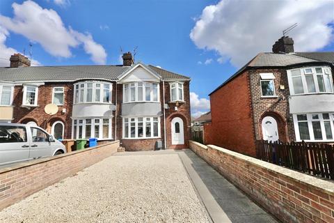 Kingston Road, Willerby, Hull 3 bed end of terrace house for sale