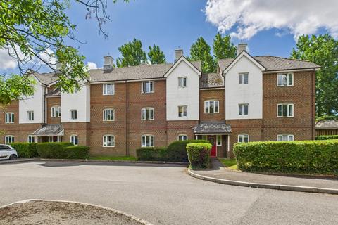 Lockside Court, Aldermaston, RG7 2 bed flat for sale