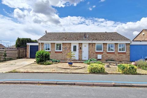 Browning Drive, Bicester 3 bed semi