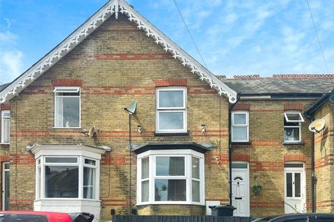 Tennyson Road, Cowes, Isle of Wight 2 bed terraced house for sale