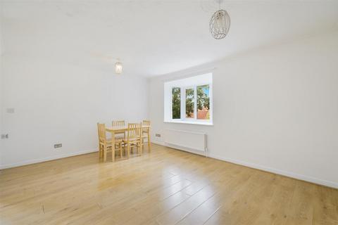 Shepherds Walk, Neasden 2 bed flat for sale