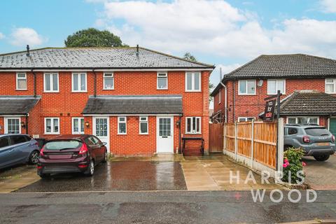 Adelaide Drive, Colchester, CO2 2 bed end of terrace house for sale