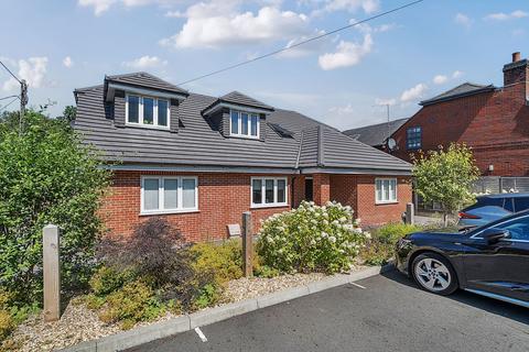 Maple House, 2, Reading Road... 1 bed maisonette for sale