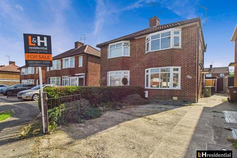 Bullhead Road, Borehamwood WD6 3 bed semi
