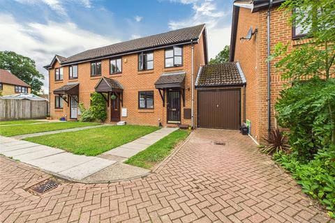 Trefoil Close, Wokingham, Berkshire... 2 bed end of terrace house for sale
