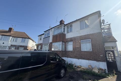 Stainton Road, Enfield EN3 2 bed ground floor maisonette for sale